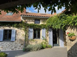 Lime Tree Farmhouse - Saint-Saud-Lacoussière - 2