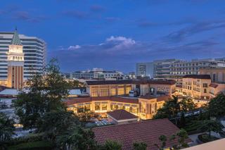 Condo at Venice Mall, near Airport, BGC & Makati - Manila - 4