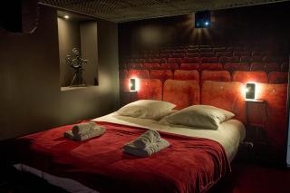 Studio ciné atypique Climatisé à Nevers by Primo Conciergerie - Nevers - 9