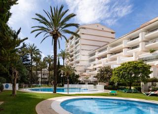 Suite Patio Andaluz - Jardines 434 - Marbella - 7