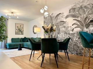 Balcony Apartment I 50 m² I Near City Center - 0