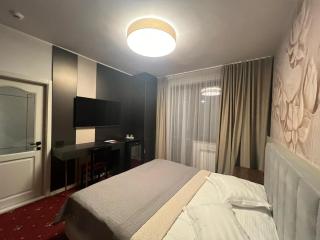 Casa Domnească Cacica - 4