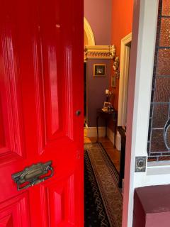 The Red Door: Expansive Home/Pool/4 BR w Ensuites - 4