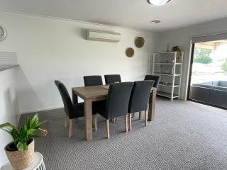Yass Valley Stays - Convenient & Comfortable - 1
