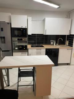 3 Bedrooms apartment - Bucharest - 2