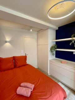 Comme une chambre d’hôtel au cœur de Lyon - Lione - 8
