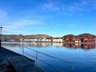 Unik hytte med fjordutsikt - Farsund - 1