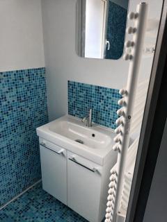 Appart de charme au bord de l'eau - - 1