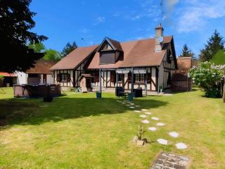 La Demeure du Cerf Gîte chic 6P en Sologne avec jacuzzi piscine estivale chauffée près de Lamotte parc FFE Center Parcs Haut des Bruyères et zoo de Beauval - Chaon - 0