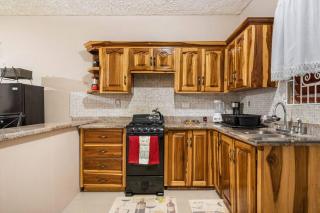 Fully AC 2BR, 5 mins from Ian Fleming Int Airport - Boscobel - 1