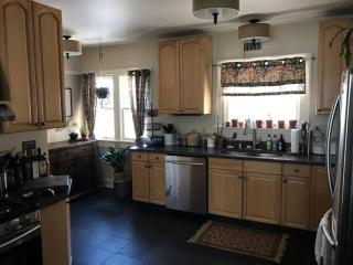 Beautiful Luxury Suite A of Shorewood Home - Shorewood - 4