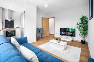 Two Bedroom Apartment - Off-Street Parking - Netflix - Wifi - 1dS - - 0
