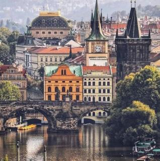 Hotel Karlin - Praga - 0