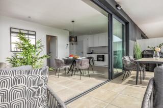 ViVi Homes - Carma Pool, Terrace, Garden & Beach - Fuengirola - 2