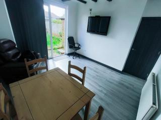 Modern 3 bedroom house - 5