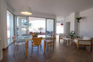 Peaceful Modern Beach Home - Bajamar - 1