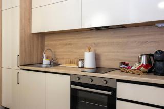 Luxury condos on 18th, 19th, 5th and 3rd floor, with pool, fitness, parking included - 5