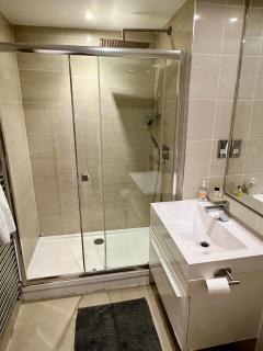 Central Cosy Studio Apartments - London - 4