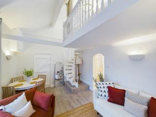“The Sleepers Cottage” 2-6 people w/ free parking - 2