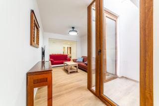 Casa Gómez, parking gratuito en Pleno Centro - Almería - 3