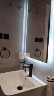 Suite BA 8 - 4