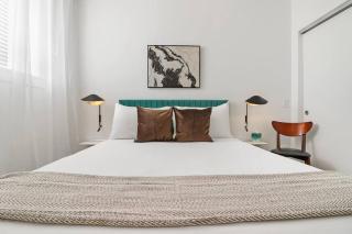 2BR Stylish Apartment in Hyde Park - Shoreland 1320 - Chicago - 1
