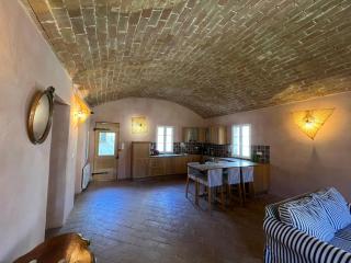 MAISON DE CARACTERE A PIGNA - 8