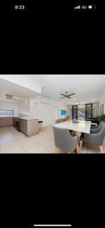 5 minute walk to the Stadium!! Taylord Holiday Homes and Apartments - Townsville - 5