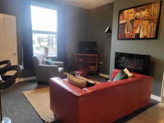 Nice 2 bedroom (3 beds) house in Huddersfield - Lindley - 4