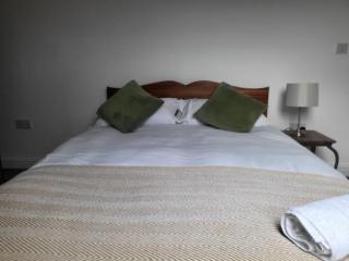 Nice 2 bedroom (3 beds) house in Huddersfield - Lindley - 3