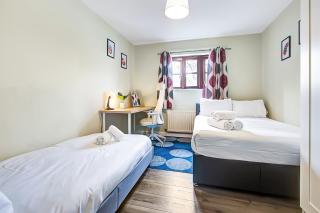 Spacious & Modern 2 Bed sleeps 5 in Walthamstow - London - 5