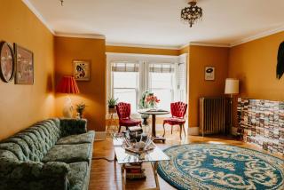Retro Gem Box Victorian Steps from Irvine Park - Saint Paul - 6