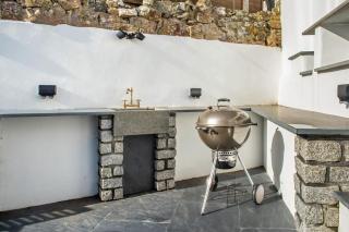 Luxury Cottage close to Cliffs & Surfing Beaches! - 2