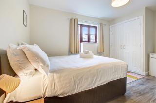 Spacious & Modern 2 Bed sleeps 5 in Walthamstow - Londra - 1