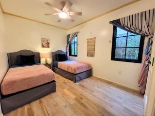 Encanto! Enchanted 3 bedroom private home near LACMA - Los Angeles - 7