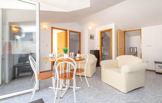 Apartman Vodice centar 3 - Vodice - 0