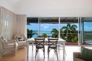 Seascape on Shutehaven - Whitsunday Views Holiday Home - Shute Harbour - 8