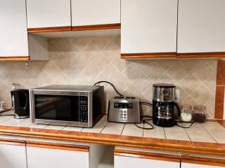 3 BR GREAT HOUSE WITH ONE parking - Richmond Hill - 8