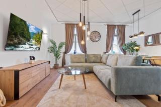 Luxe Living at Old Town Center - Bratislava - 0