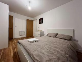 19th floor 2 bedroom apartment with stunning views - 1
