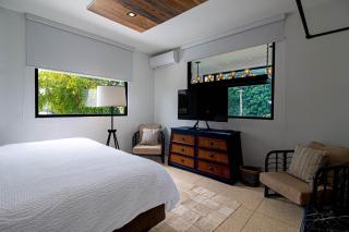 Villa Azure Ocean Park's Seaside Luxe Retreat - San Juan - 9