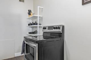 2BR Heritage Hill Apt Long Stay Discount - Grand Rapids - 3