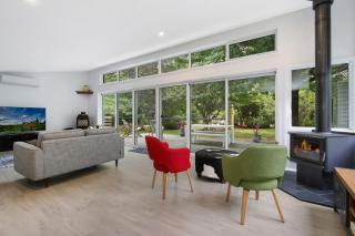 Marshmallow Retreat and Studio - Bright - 0