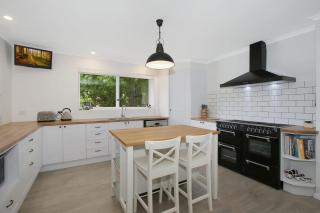 Marshmallow Retreat and Studio - 6