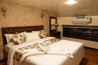 Luxury Houseboat - Alappuzha - 3