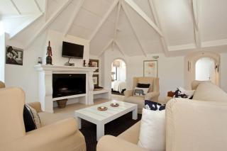 Los Olivos at the Yard - 5