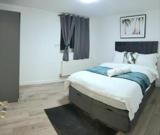 Holiday Let - Entire modern home in Medway - Gillingham - 2