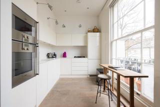 Calm Diva 2 Bedroom in Notting Hill - 3