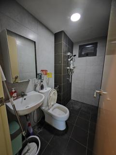 Modern Comfy Suite Room-9Pax - Perai - 6