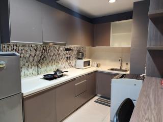 Regalia Prime Service Suites InfinityPool - 2
